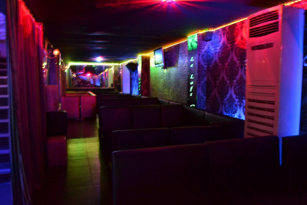 Meumi Palace Yaoundé Eksteriør bilde