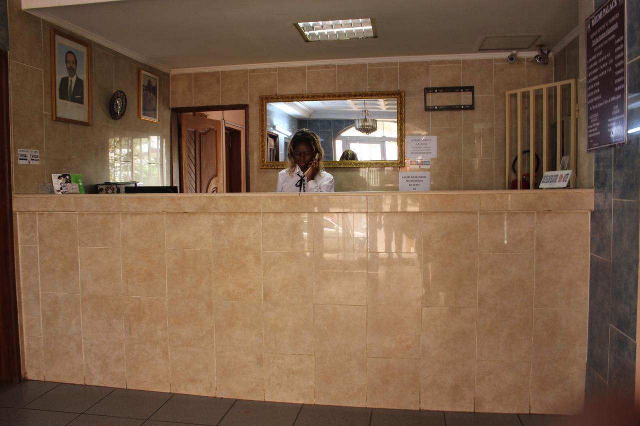 Meumi Palace Yaoundé Eksteriør bilde